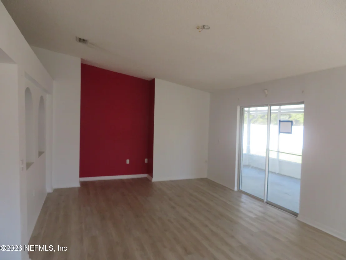 Photo of 495 ISLAMORADA Drive S