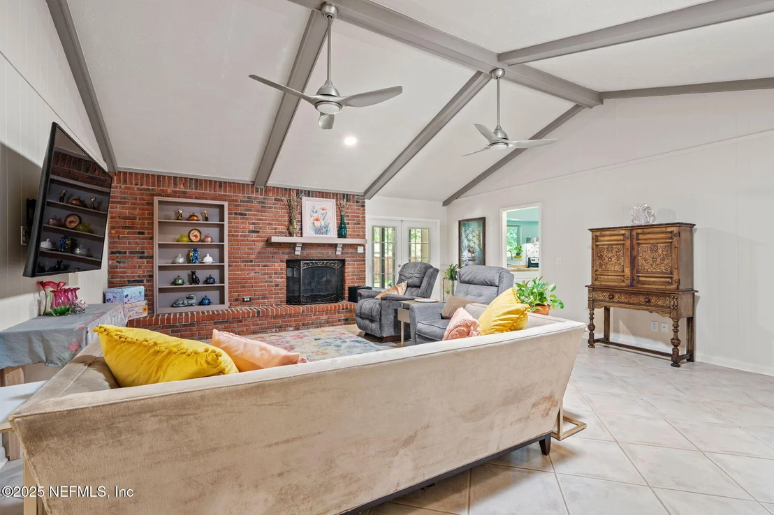 Photo of 3452 HOOVER Lane