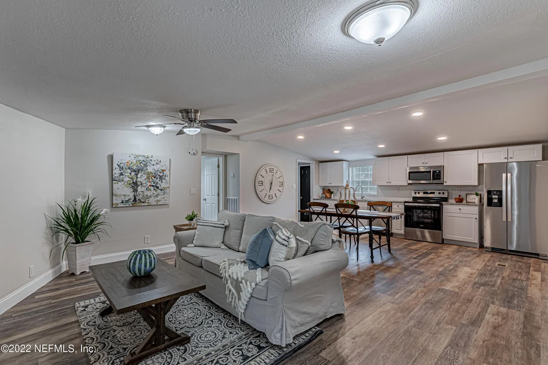 Photo of 5771 MAVERICK Road