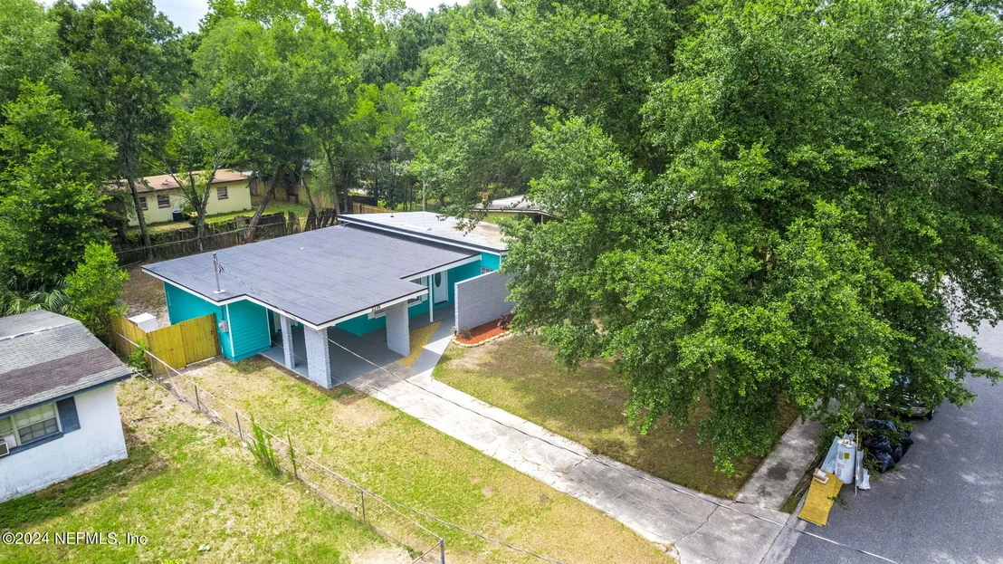 Photo of 2218 BOURGET Drive