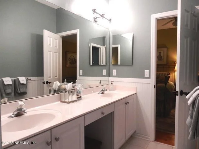 Photo of 533 OAKMONT Drive