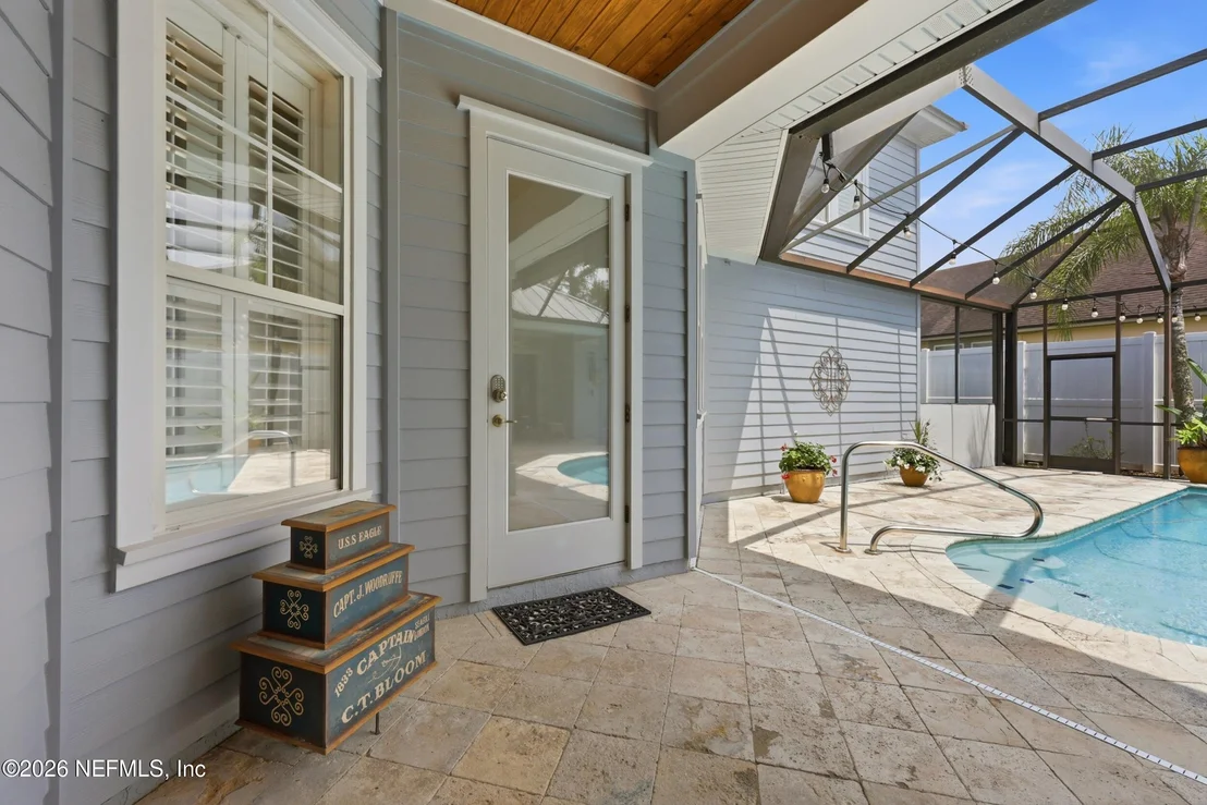 Photo of 286 VALE Drive