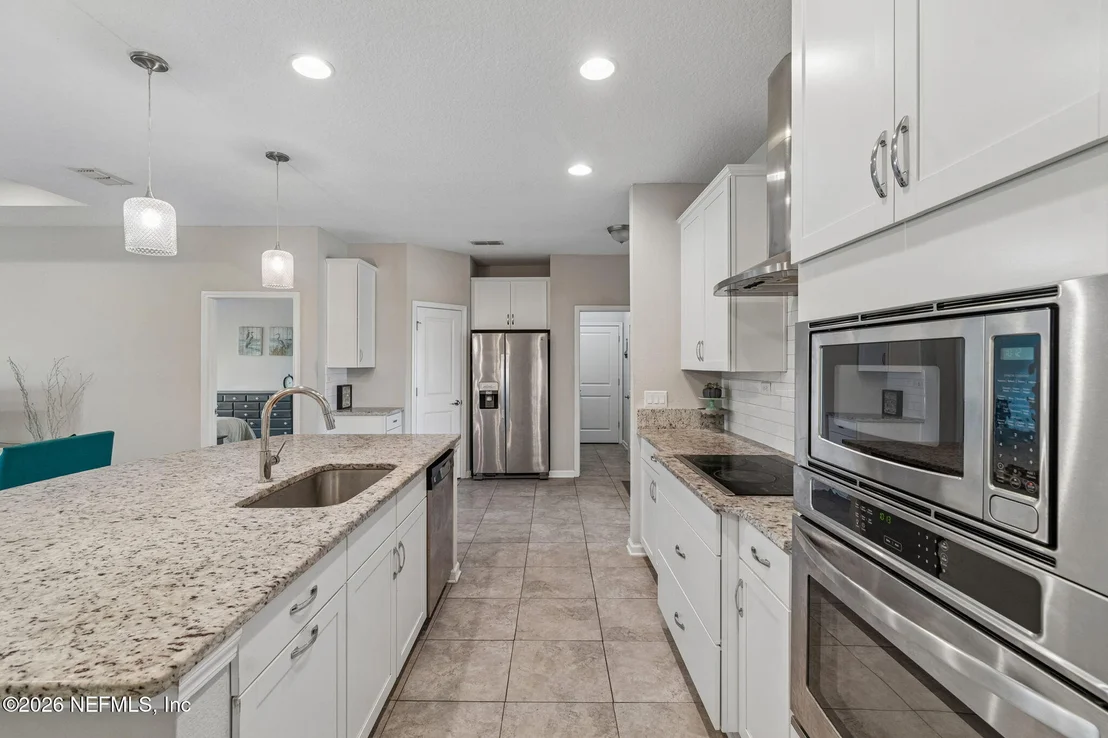 Photo of 135 MEADOW CROSSING Drive