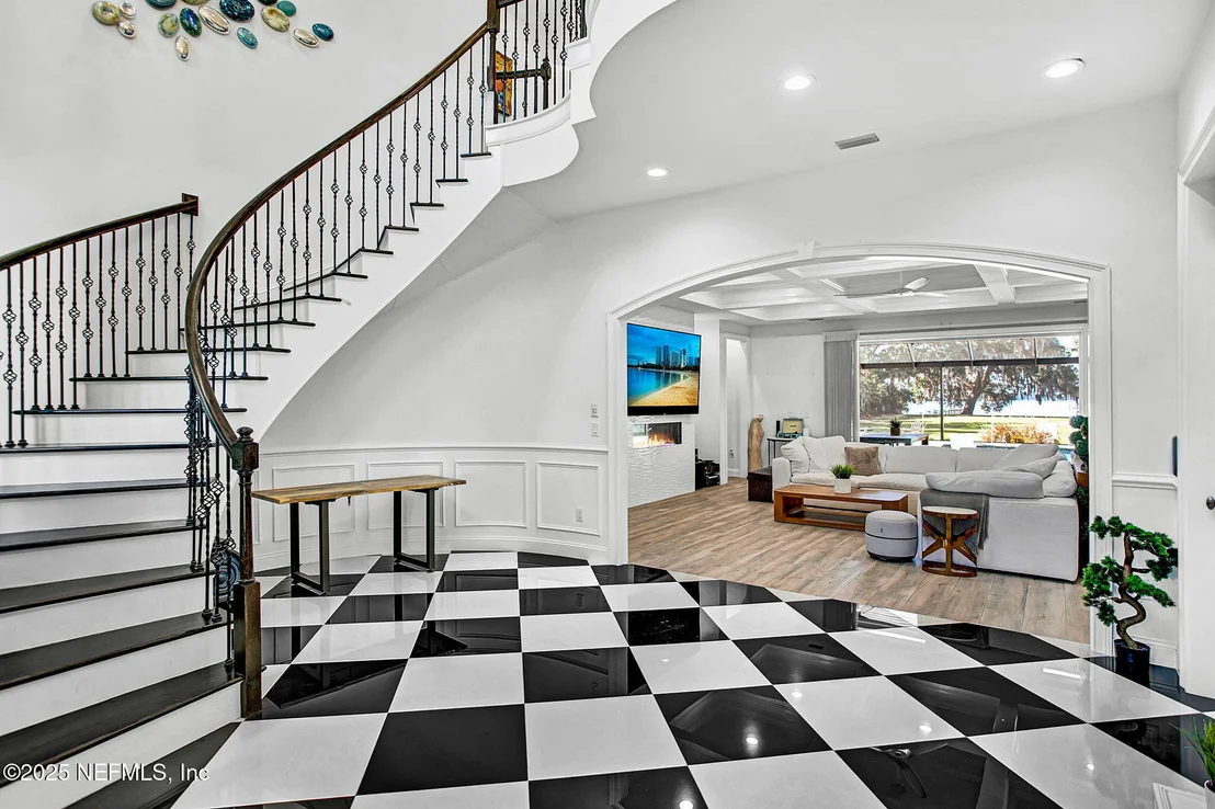 Photo of 13224 MANDARIN Road