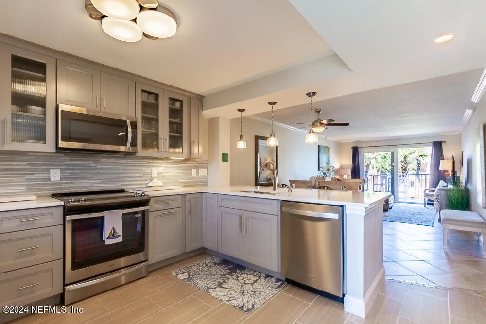 Photo of Unit 303 at 4 OCEAN TRACE Road