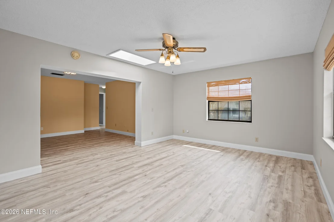 Photo of 503 SEVILLA Drive