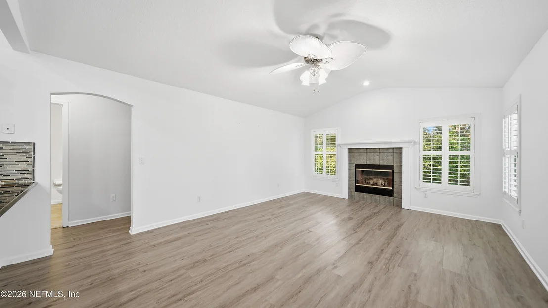 Photo of 13105 HARBORTON Drive