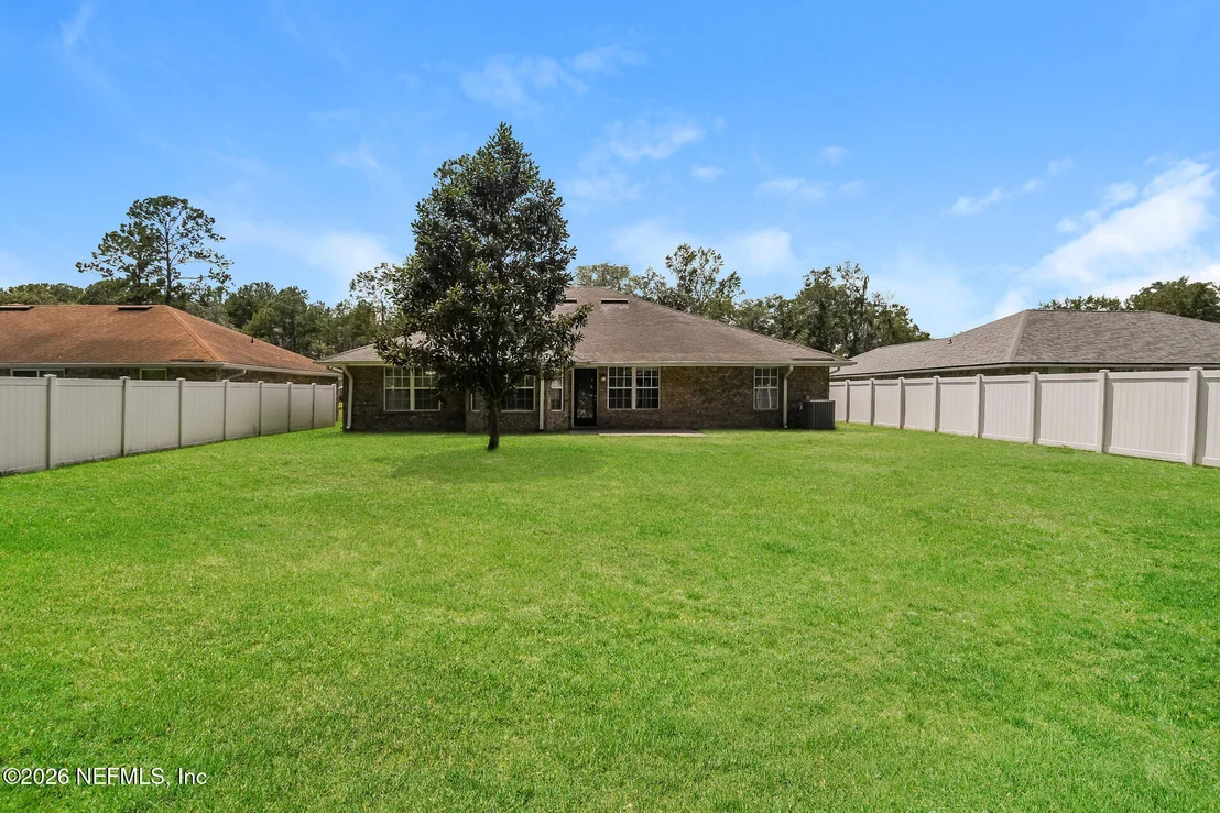 Photo of 2125 PINE TREE Lane