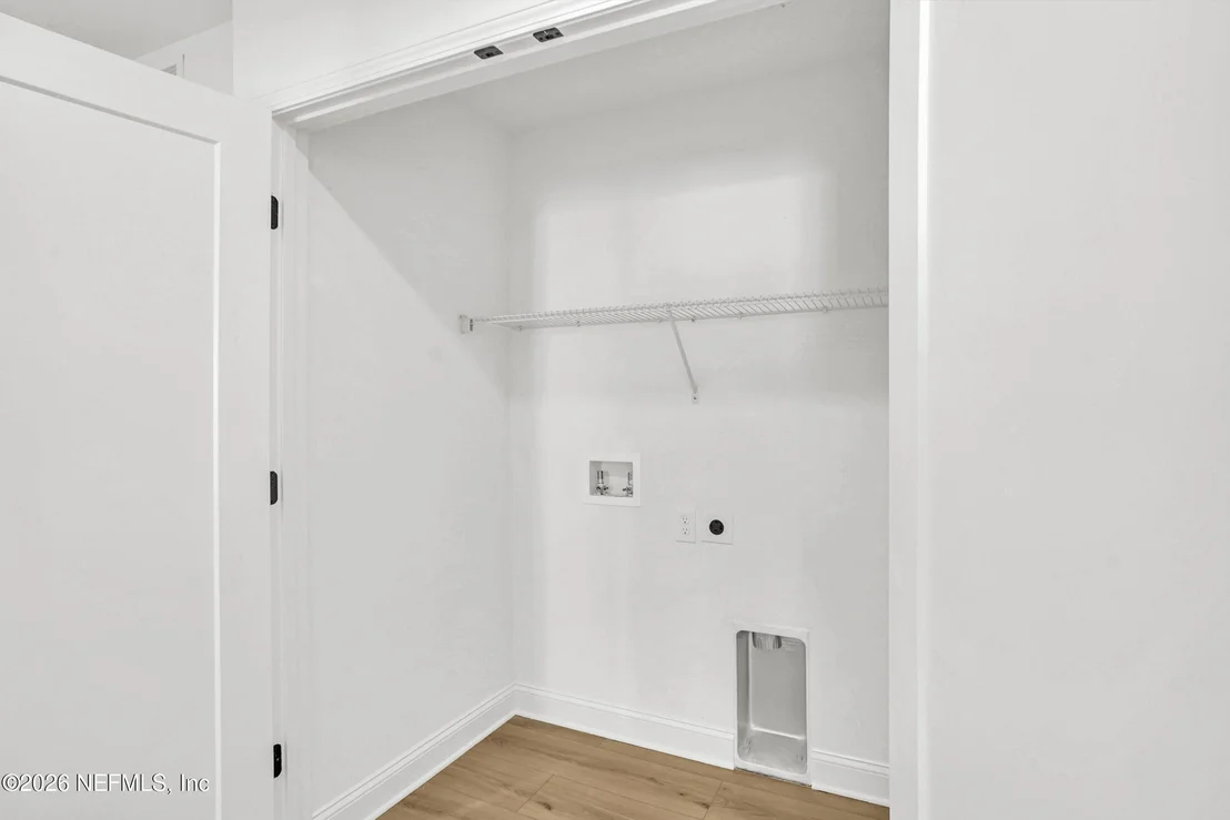 Photo of 232 JACKSON Boulevard