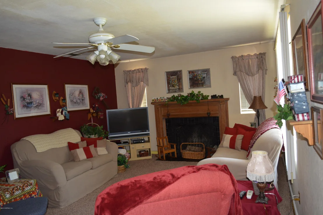 Photo of 428 LOGAN Avenue
