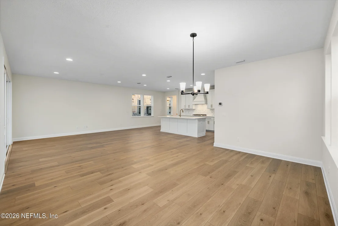 Photo of 319 SUTTON Drive