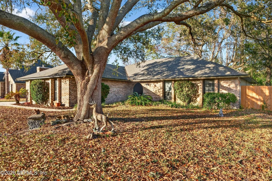 Photo of 2479 STONEBRIDGE Drive