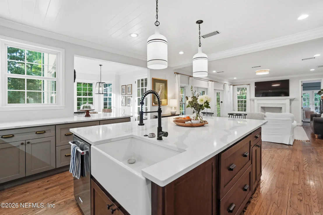 Photo of 2682 FOREST Circle