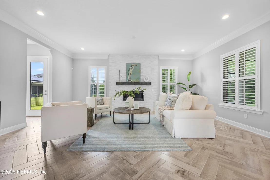Photo of 10176 SILVERBROOK Trail