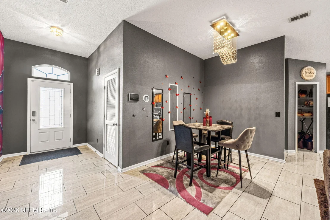Photo of 5754 ROYALTY Road