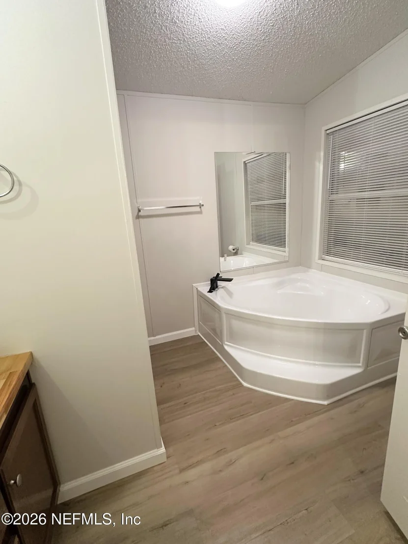Photo of 116 EARL Avenue