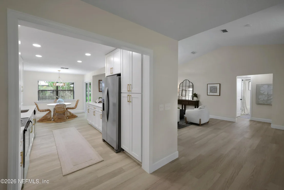 Photo of 408 HARVEST BEND Drive