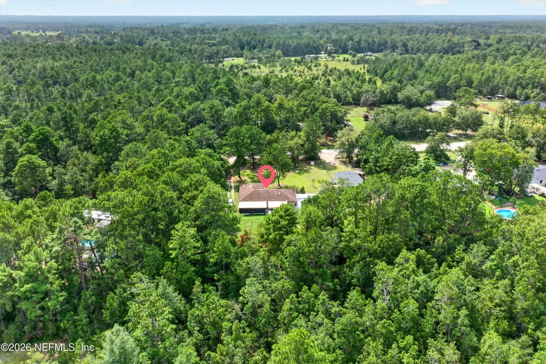 Photo of 2435 RANGE LINE Road