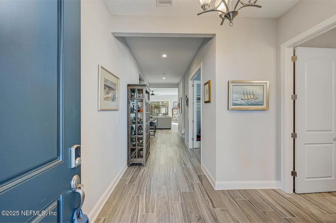 Photo of 264 VALLEY FALLS Way