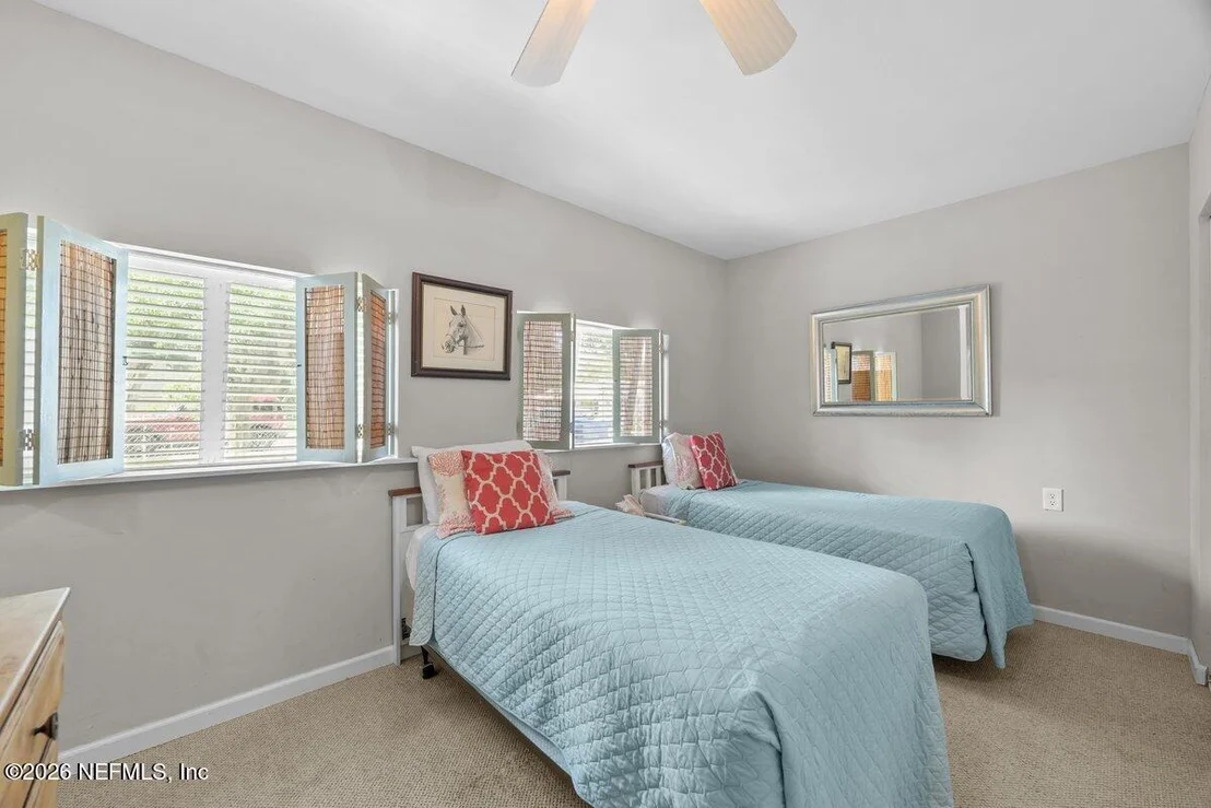 Photo of 409 LOBELIA Road