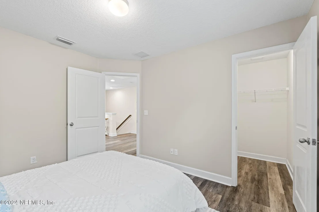 Photo of 237 SPRING PARK Avenue