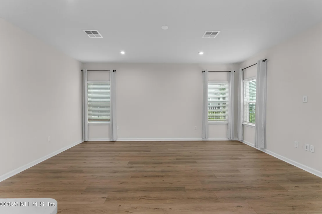 Photo of 226 TOWER Court