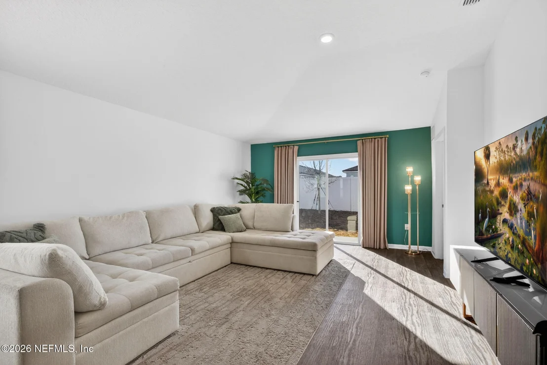 Photo of 163 SILVER BIRCH Street