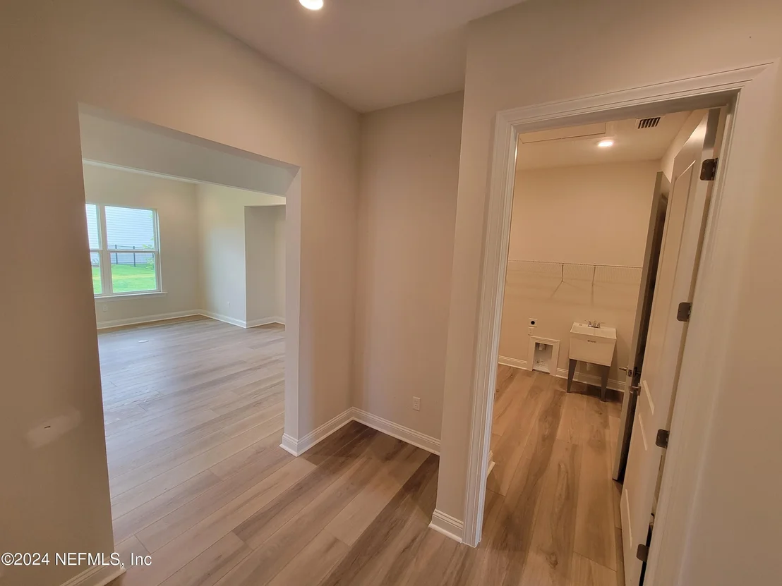 Photo of 281 HILLENDALE Circle