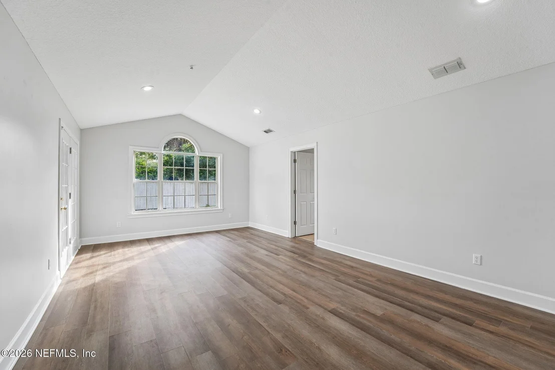 Photo of 1607 SHEFFIELD Place