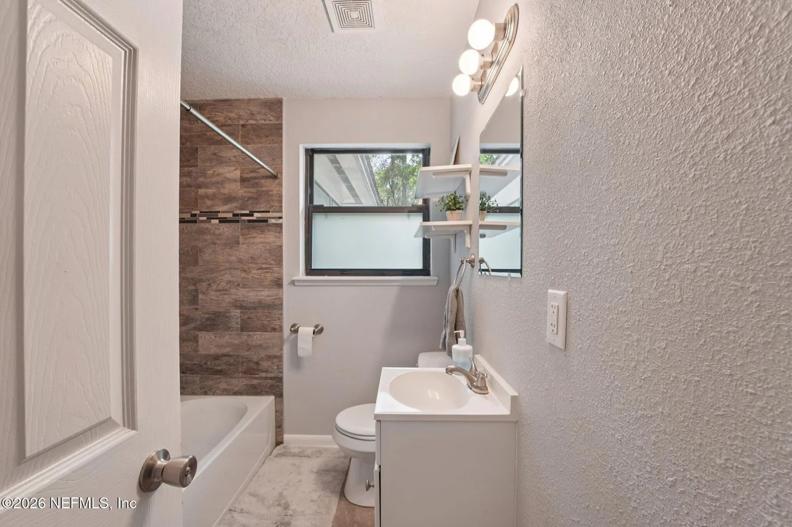 Photo of 5112 OAKSIDE Drive