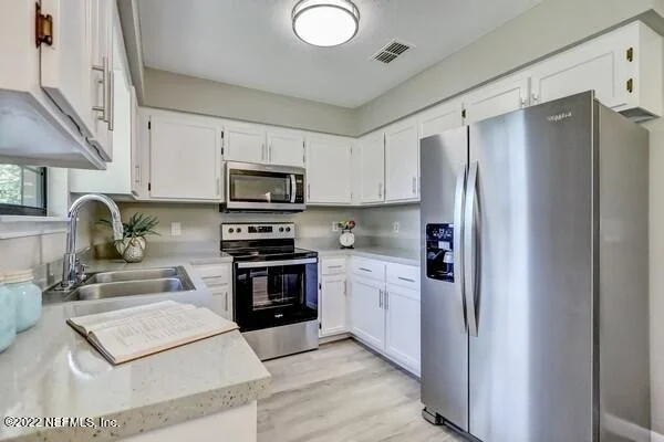 Photo of 734 MILTONDALE Road