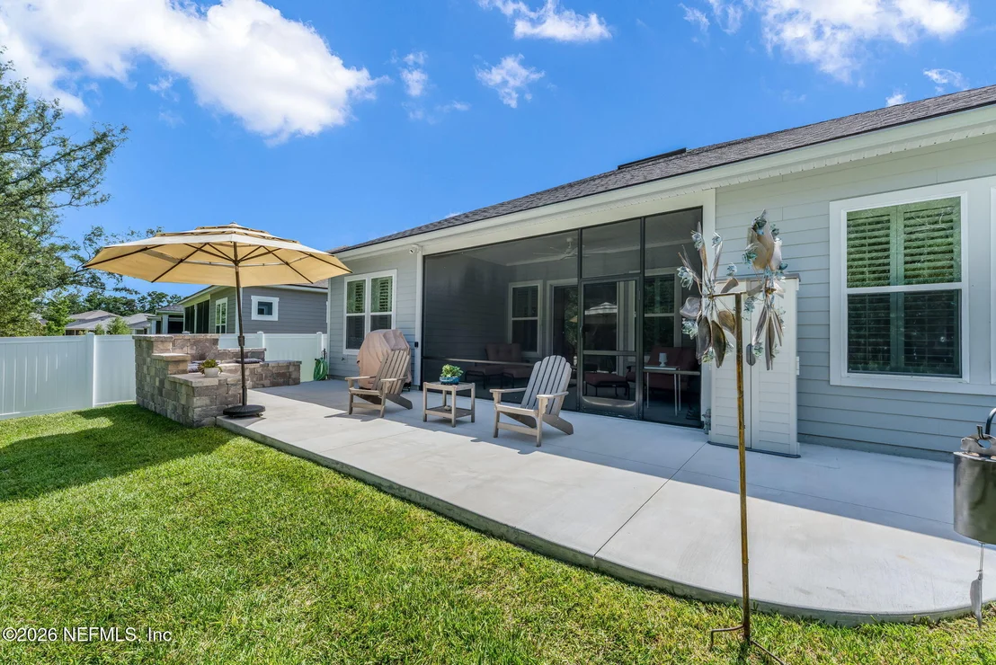 Photo of 295 PALOMAR Drive