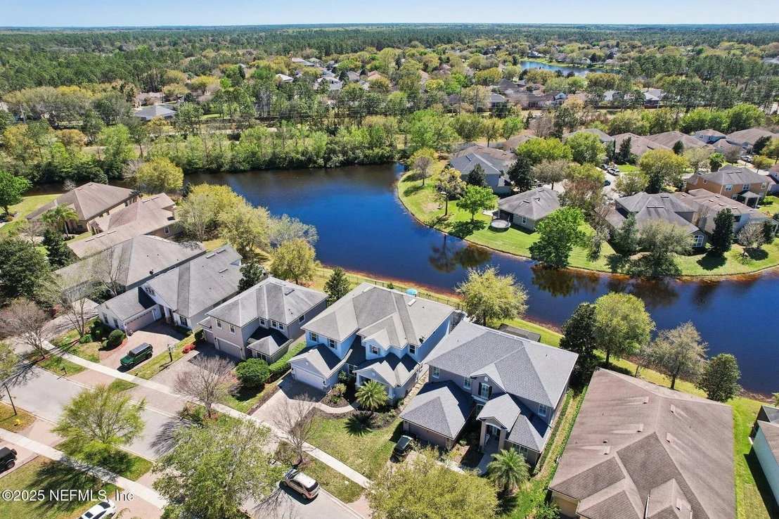 Photo of 212 CORNWALL Drive