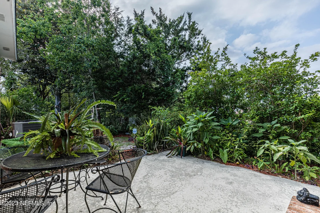 Photo of 5627 ST ISABEL Drive