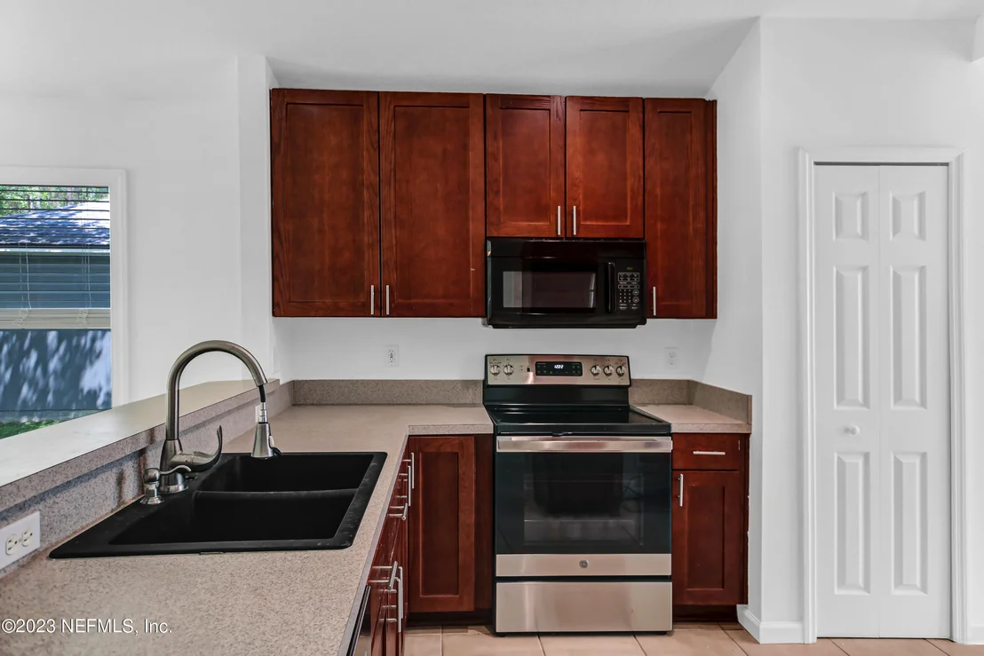 Photo of 593 PROSPERITY LAKE Drive