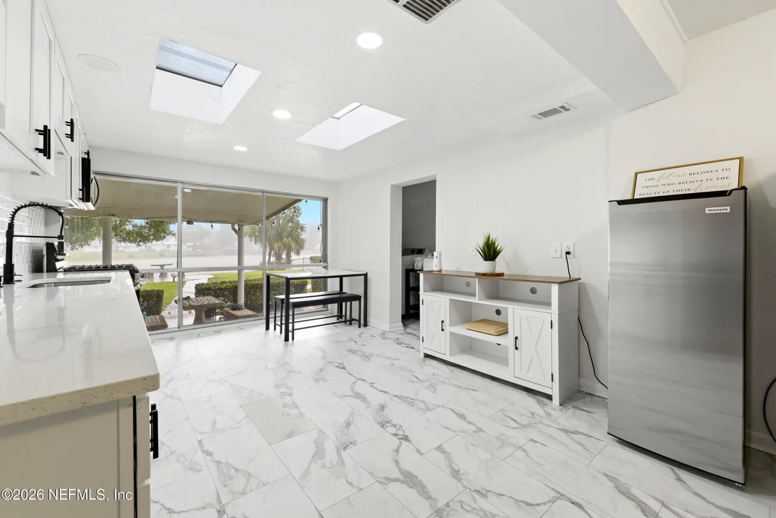 Photo of 7484 SPINOLA Road