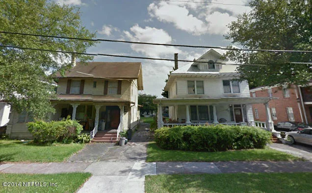 Photo of 2142 Riverside Avenue