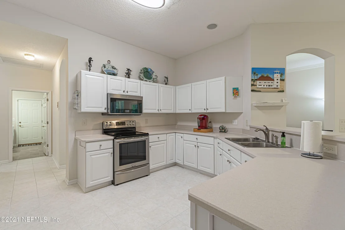 Photo of 721 GREYSTONE Lane