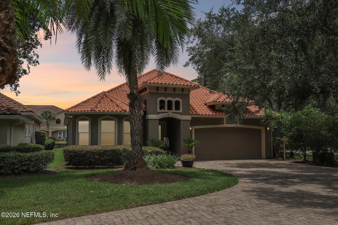 Photo of 4002 LA VISTA Circle