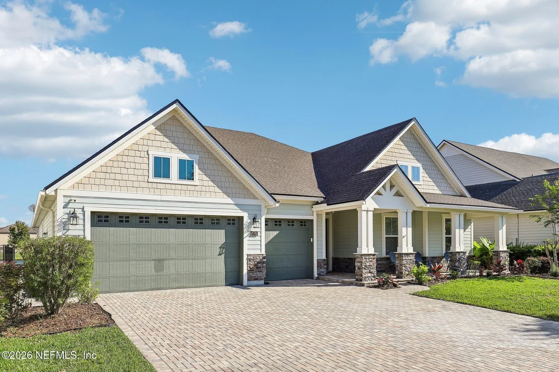 Photo of 114 GLENNEYRE Circle