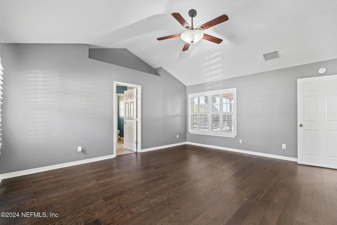 Photo of 44017 GREEN MEADOWS Lane