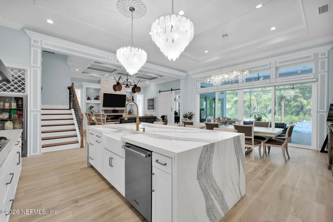 Photo of 375 SEAGROVE Drive