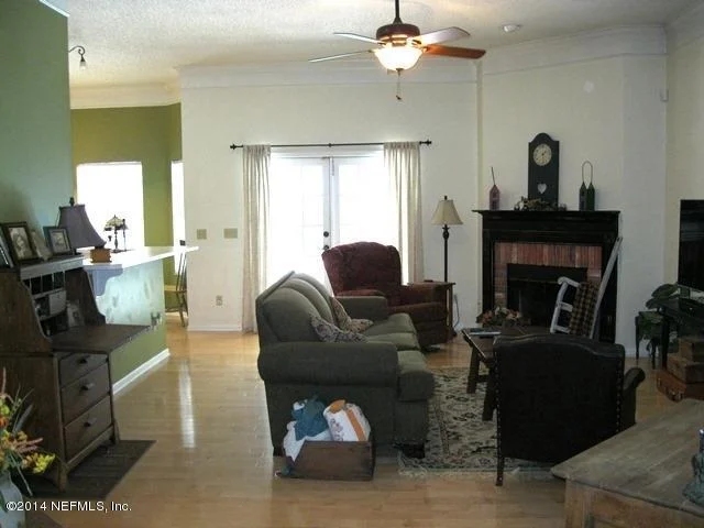Photo of 1072 LARKSPUR Loop