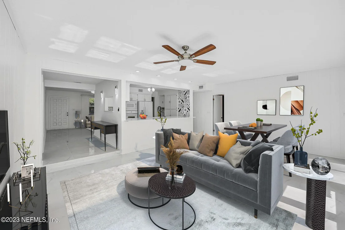 Photo of 2233 MAPLE LEAF Drive E