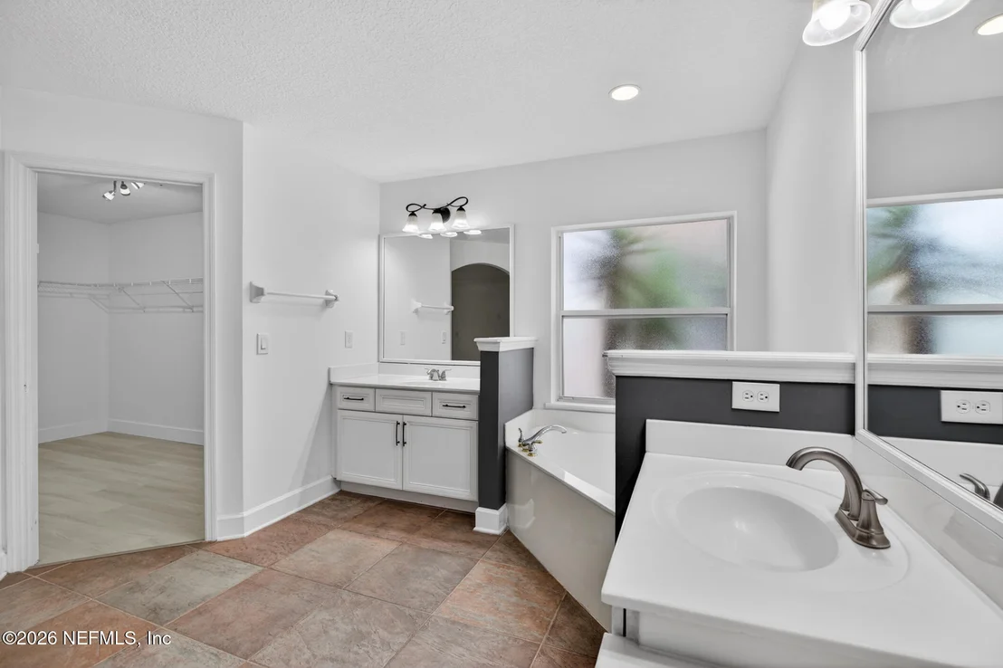 Photo of 10133 DELPOINT Lane