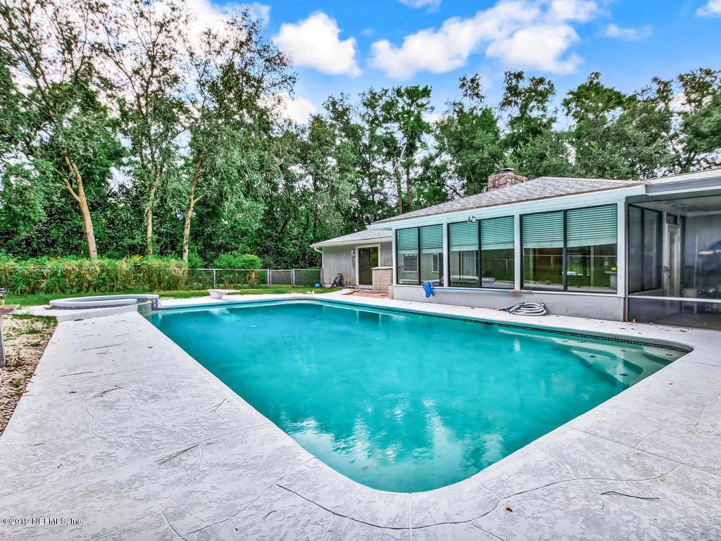 Photo of 2516 BEGONIA Drive