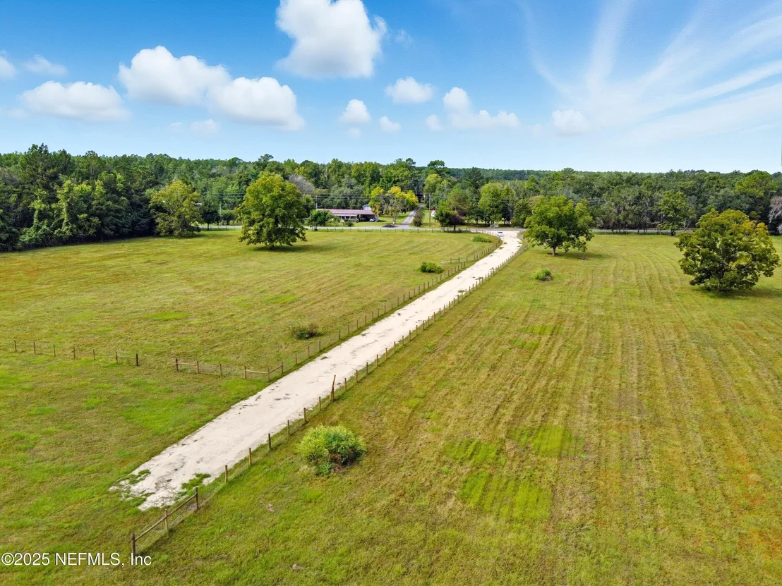 Photo of 11242 HOGAN Road