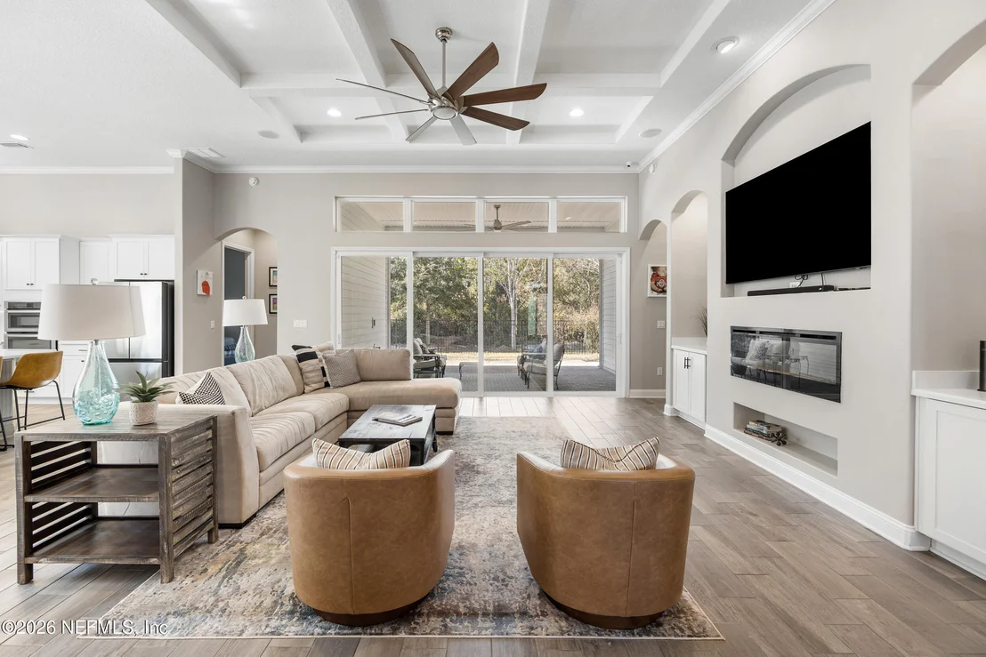 Photo of 447 GLENNEYRE Circle