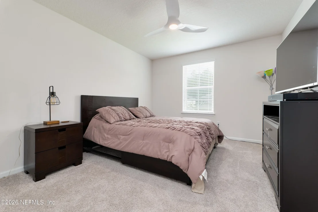 Photo of 392 DOWNS CORNER Road