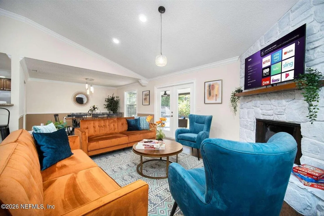 Photo of 4293 WALNUT Bend